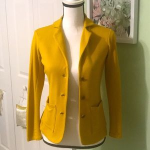 🎉Tahari Sweater 🎉